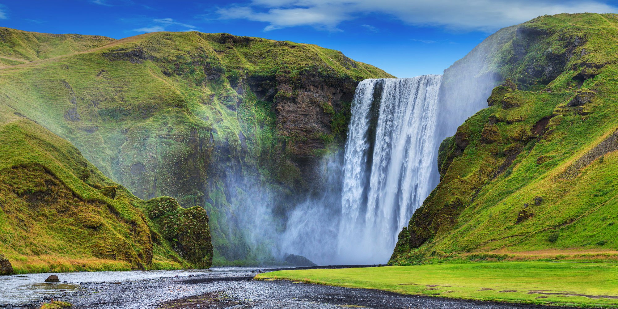 Skogafoss waterfalls Skogafoss waterfalls